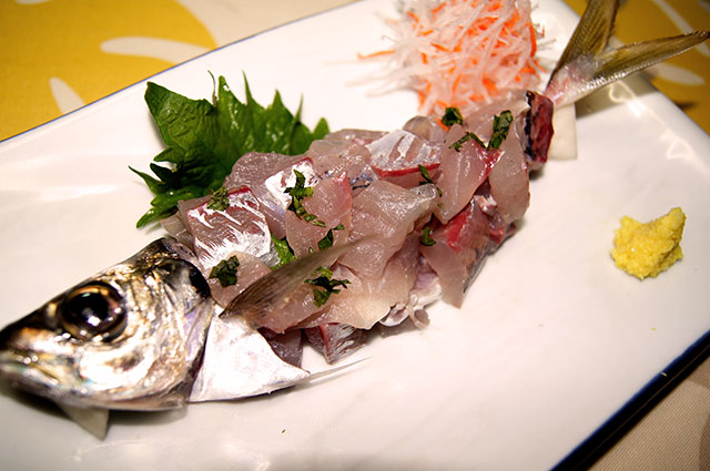 黒川本家で釣れた黄金アジのたたきの作り方をご紹介します。