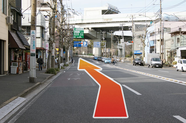 大通りを山下公園方面へ